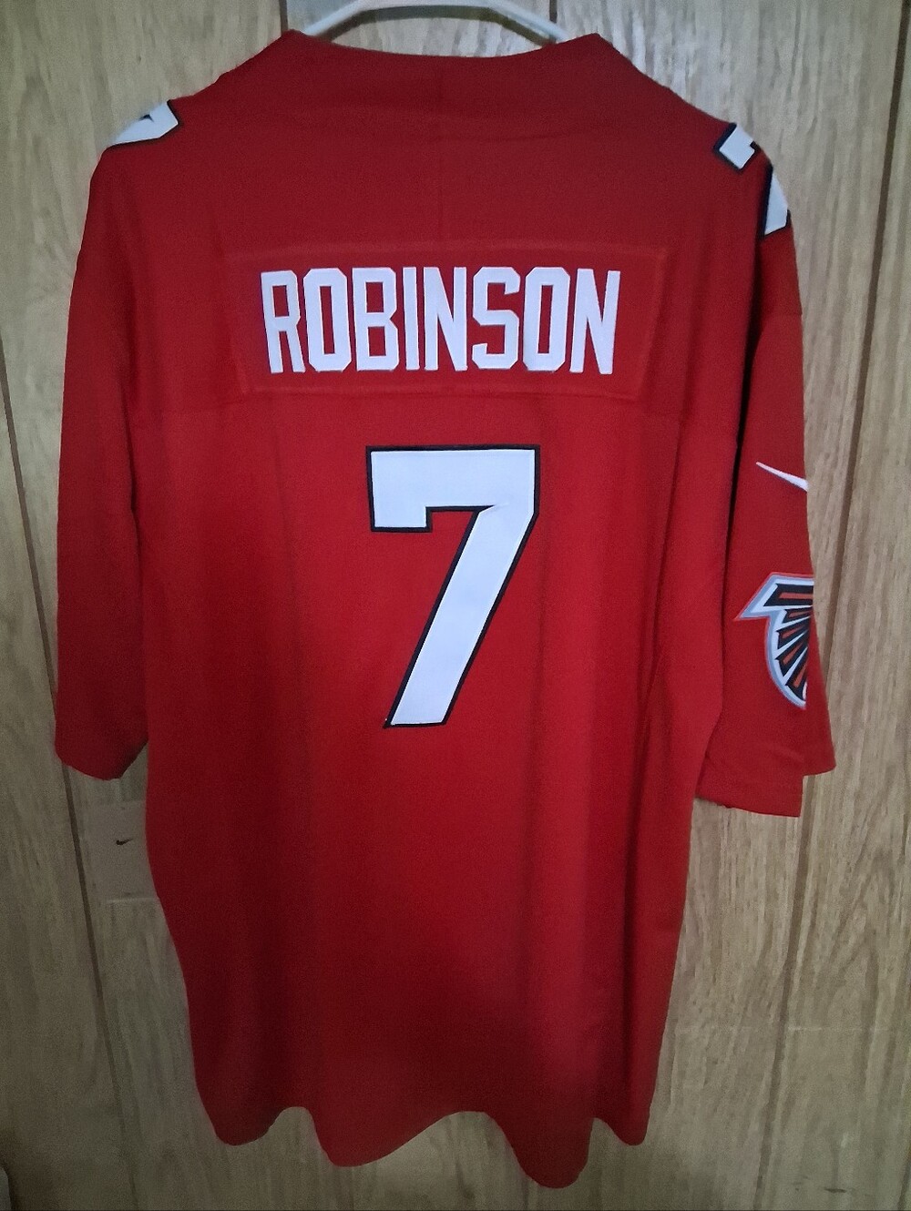 Mystery Sports Card With Bijan Robinson XXL Fuse Home jersey